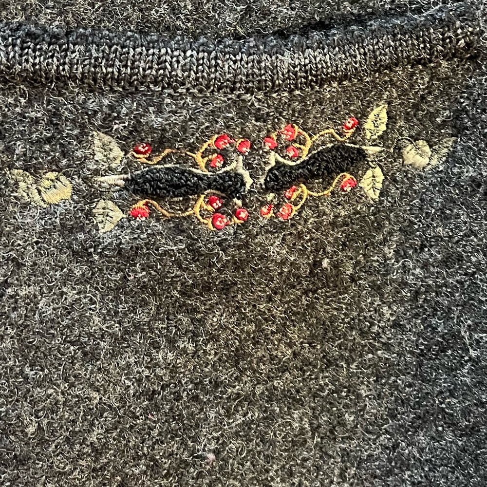 LINDOR Grey Wool Embroidered Vest Size M - Picture 4 of 8